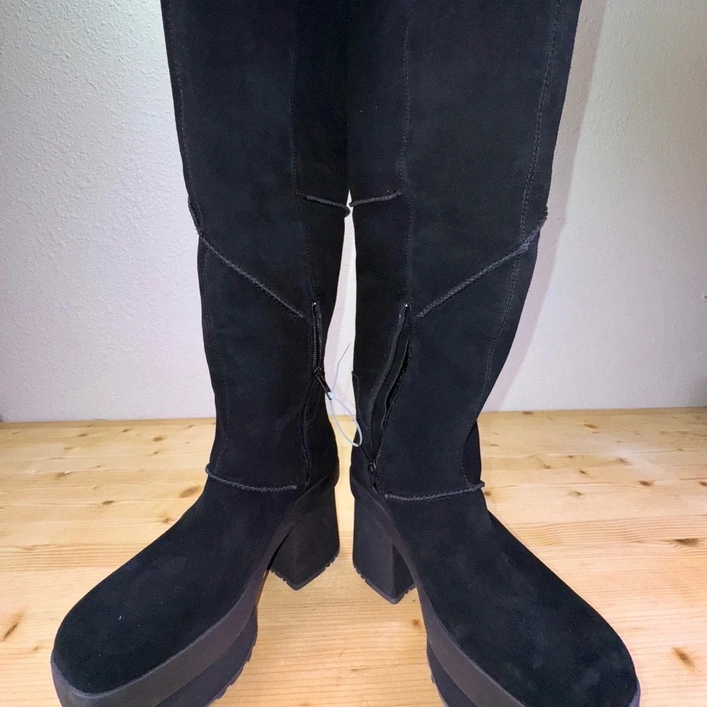 UGG New Heights‎ Platform Xtra Boots Black Suede Tall Knee High 1157911 Size 7